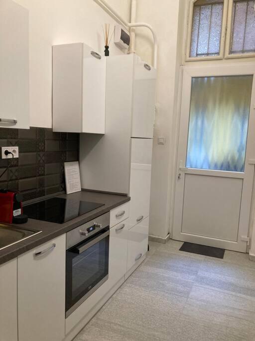 Downtown Island Apartment Budapest Ngoại thất bức ảnh