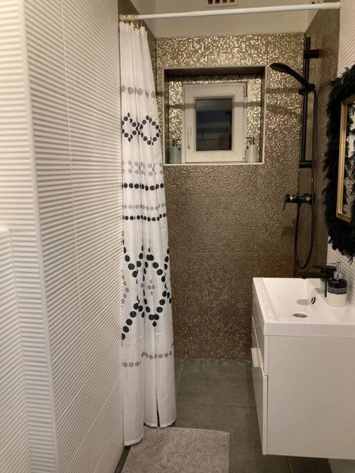 Downtown Island Apartment Budapest Ngoại thất bức ảnh